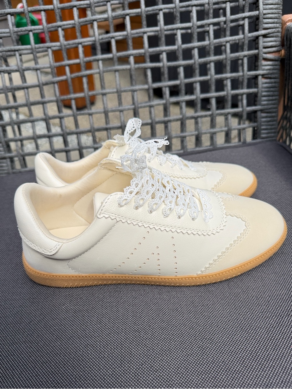 MIA Cream White Suede Leather Lace Scallop Gum Sole Sneakers - Picture 3 of 10